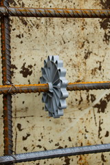 Abstandhalter für Baustahl, wird zum Betonieren einer Wand verwendet