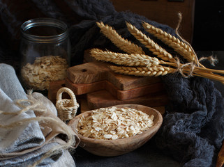 Rolled oats in a bowl