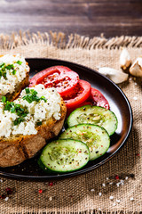 Sandwiches with cottage cheese and vegetables