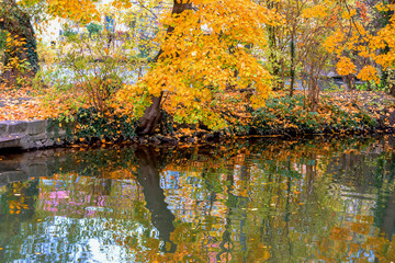 Herbstidylle am Ludwigskanal in Bamberg