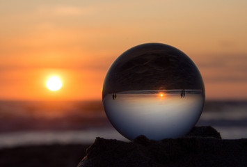 boule au coucher de soleil