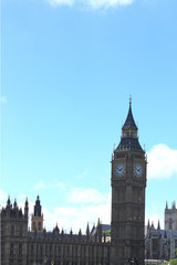 Fototapeta na wymiar Big Ben clock tower on a sunny day in london