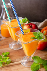 Carrot smoothie organic