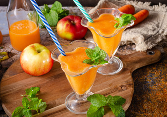 Carrot smoothie organic