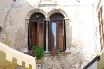 Fototapeta na wymiar Garda – norditalienische Gemeinde am Gardasee in der Provinz Verona am Westrand der Region Venetien 
