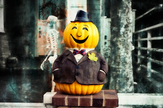 Smiling Pumpkin Man Halloween Lawn Ornament