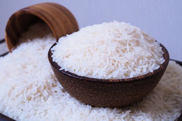 Jasmine rice in wooden bowl