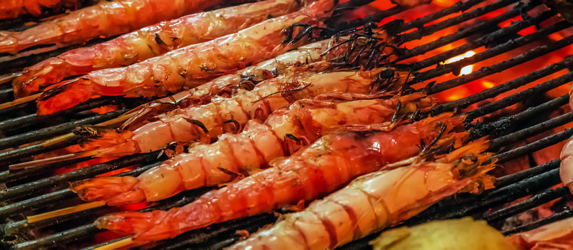 prawn or tiger shrimp cooking grill