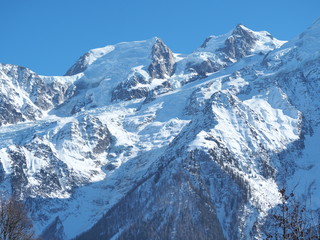 Obraz premium Amazing close up to the perennial glaciers of the Mont Blanc range on the French side. Ice and fresh snow. Wonderful landscape