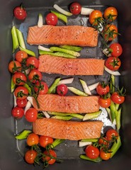 Salmon and fresh vegetables