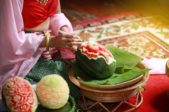 Beautifully Thai Hand carved fruits In Flower pattern
