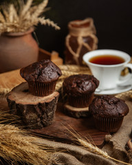 Chocolade cakes with a cup of black tea