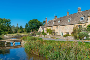 Fototapeta na wymiar Lower Slaughter - a village in the Cotswold district of Gloucestershire, UK