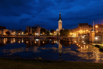 Obraz premium Architecture of Elblag at night
