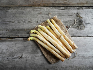 White asparagus on a wooden table