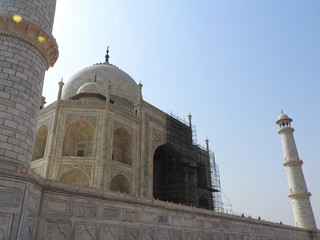 Close-up details Taj Mahal, famous UNESCO historical site, love monument, the greatest white marble tomb in India, Agra, Uttar Pradesh.