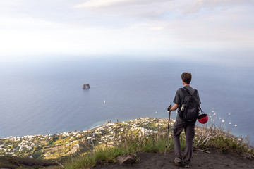 Trek sur le volcan Stromboli, îles Éoliennes
