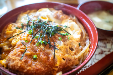 カツ丼　和食イメージ