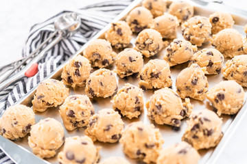 Baking cookies