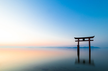 琵琶湖　白髭神社　朝景