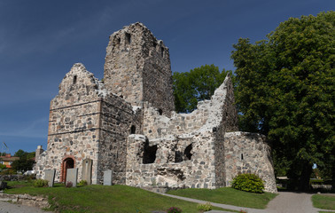 Fototapeta na wymiar Ruins of St. Olof church. Sigtuna. Sweden. 08.2019