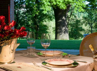 Restaurant table setting