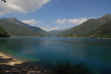 Ledrosee - Bergsee in den Gardaseebergen in der italienischen autonomen Provinz Trient 