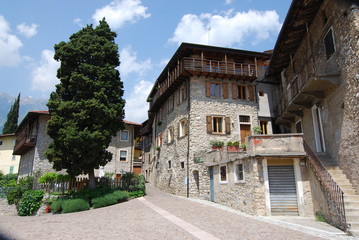 Die Gemeinde Tenno liegt oberhalb des nördlichen Gardasees in der Region Trentino im Norden Italiens und gilt als eine der schönsten mittelalterlichen Gemeinden des gesamten Landes 