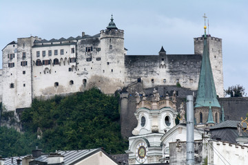 Fototapeta na wymiar Die Obersalzburg in Salzburg - Östereich