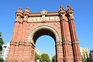Fototapeta na wymiar Arc de Triomf in Barcelona, Spanien