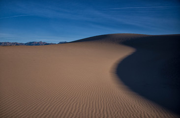 Fototapeta na wymiar Dune Shadows