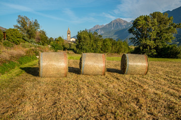Obraz premium autumn landscape, mountain landscape on a sunny day