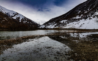 scenery of lake and mountains