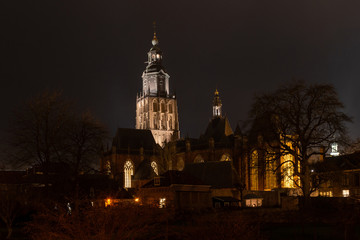 Fototapeta na wymiar Walburgischurch in zutphen at night