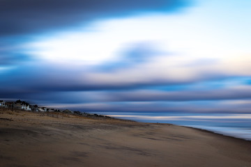 Fototapeta na wymiar Beach skies
