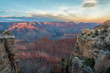 Fototapeta na wymiar Early Evening at the Grand Canyon National Park 02
