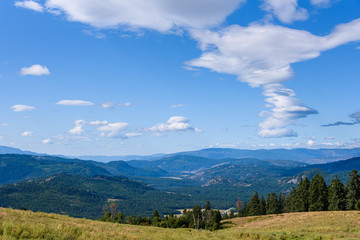 Fototapeta na wymiar Scenic landscape view from a mountaintop in north eastern Washington state, USA
