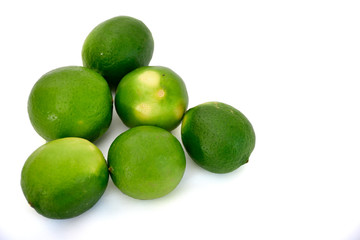 Limones sobre fondo blanco 