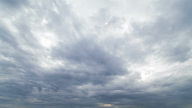 曇り空　タイムラプス