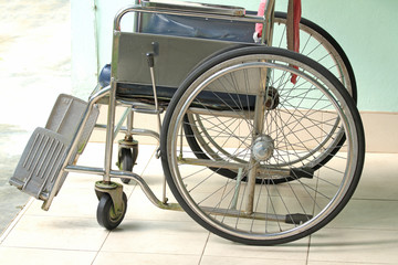 wheelchairs for people with disabilities to use at home