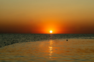 Obraz premium sunrise at sea