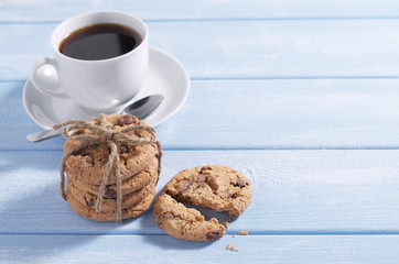 Chocolate chip cookies and coffee