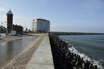 port Darłowo  ,Darłówko ,  port , port rybacki , port , statek w darłowie ,most w Darłowie , most w Darłówku , Darłówko , Darłowo , latarnia  morska , plaża Darłówko  , hotel Darłówko , morze  © Szymon