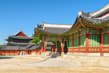 Fototapeta premium Gorgeous view of Huijeongdang Hall at Changdeokgung Palace