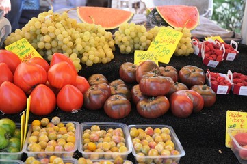 Marché de Boulouris (Var –Midi de la France)