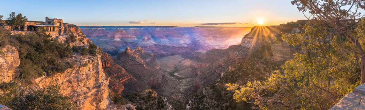 Grand Canyon zu Sonnenaufgang Panorama