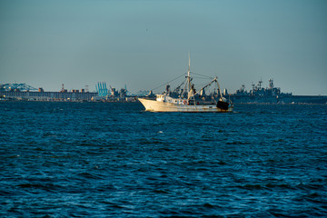Fototapeta na wymiar Fishing Boat in the sea