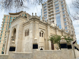 Fototapeta premium Imam Hussein mosque in Baku, Azerbaijan