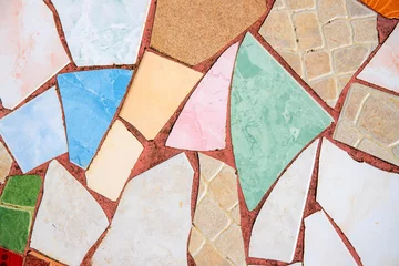 Foto auf Acrylglas Mosaik Bunter Keramikmosaikboden. Kreatives Recycling-Mosaik-Draufsichtfoto. Designidee für Badezimmer- oder Küchenböden.