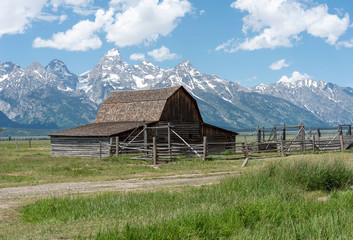 Fototapeta na wymiar Mormon Barn and the Grand Tetons